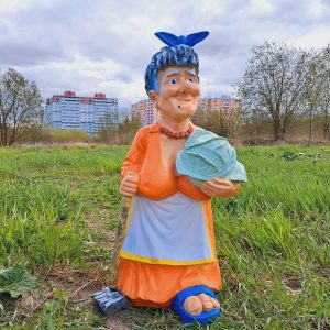 Садовая фигура Дачница с капустой 85х50 см.