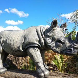 Садовая фигура Носорог, 38х76 см.