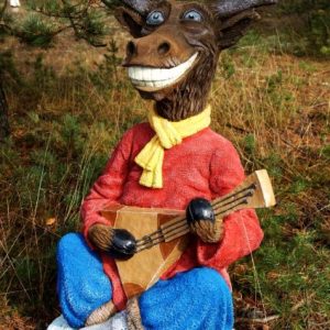 Скульптура Лось с балалайкой 105х65х45 см