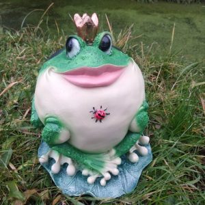 Садовая фигура Лягушка толстая с короной, 20х18 см.