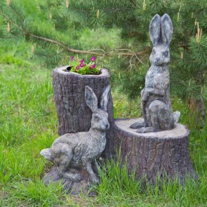 Скульптура Кашпо Зайцы на пне 100х95х60 см