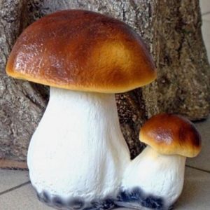 Садовая фигура Белые грибы пара, 14х12 см.