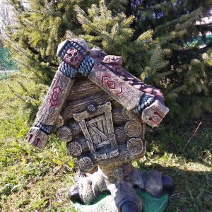 Садовая фигура Избушка на ножках 59 см.