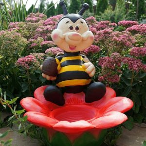 Садовое кашпо для цветов Пчела на цветке, 53х48 см.