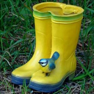 Садовое кашпо для цветов Сапоги с птицей, 26х16 см.