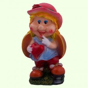 Садовая фигура Гномик пчелка с сердцем 25х42 см.