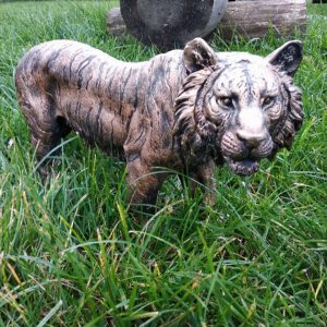 Садовая фигура тигр бронза стоит 35 см