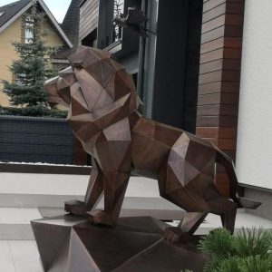 Полигональная скульптура Лев 150 х 120 х 60 см