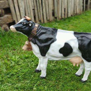 Садовая фигура Корова "Зорька" с колокольчиком, 76х100 см.