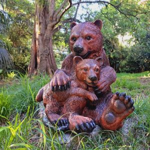 Садовая фигура Медведица с медвежонком 45х39х41 см