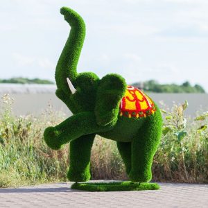 Топиари Слоник с цветной попоной, 190x65x140 см