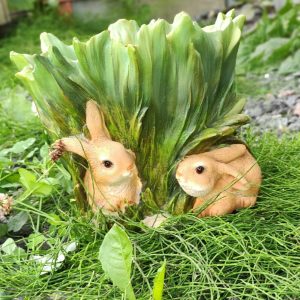 Садовое кашпо для цветов Зайцы в траве, 19х23 см.