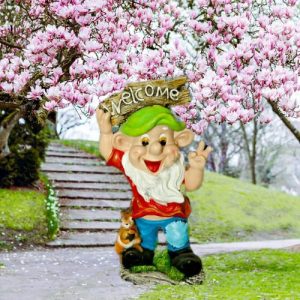 Садовая фигура Гном с табличкой Welcom и белкой, 42х25х17 см