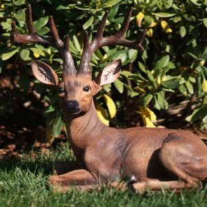 Садовая фигура Олень лежачий, 20х29 см.